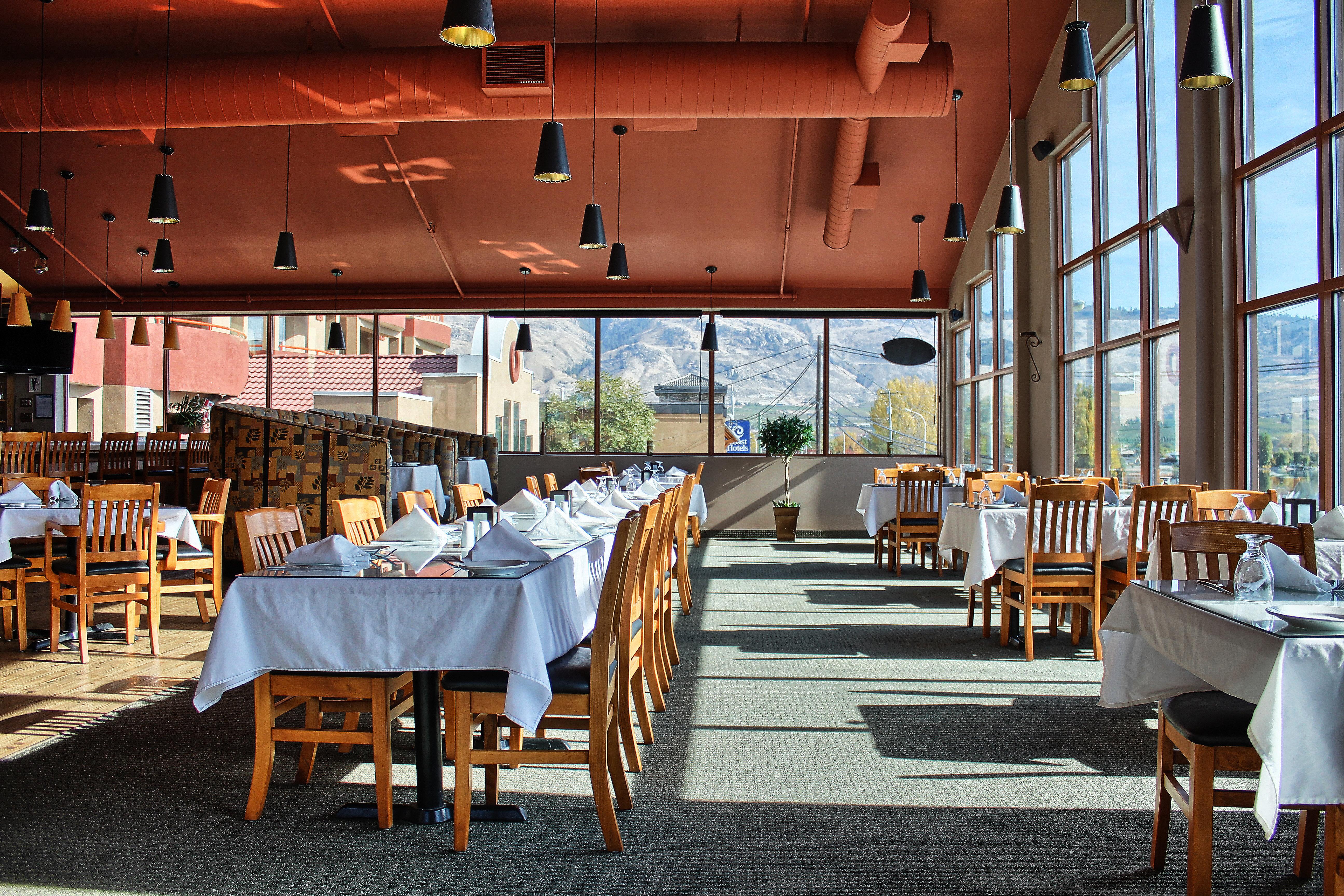 Holiday Inn Hotel & Suites Osoyoos By Ihg Zewnętrze zdjęcie